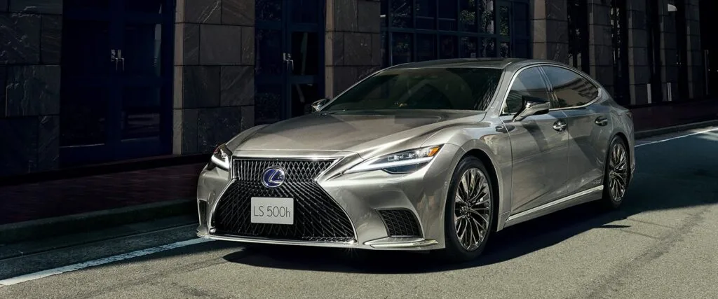 Bảng gi&aacute; Lexus mới nhất Th&aacute;ng 06-2025
