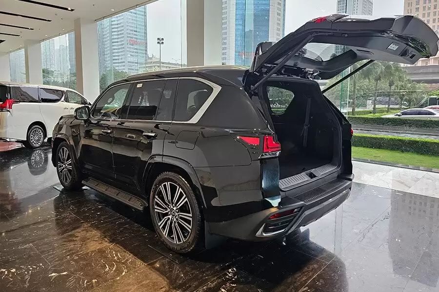 Lexus LX 600: Đỉnh Cao SUV Hạng Sang Nhật Bản &ndash; Đ&aacute;nh Gi&aacute; Chi Tiết To&agrave;n Diện 2025