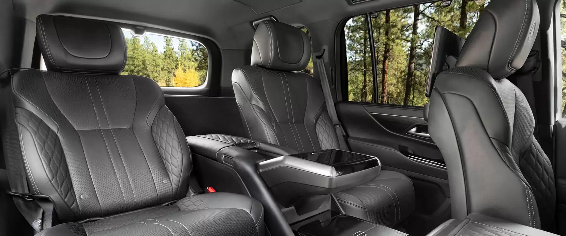 Lexus LX 600: Đỉnh Cao SUV Hạng Sang Nhật Bản &ndash; Đ&aacute;nh Gi&aacute; Chi Tiết To&agrave;n Diện 2025