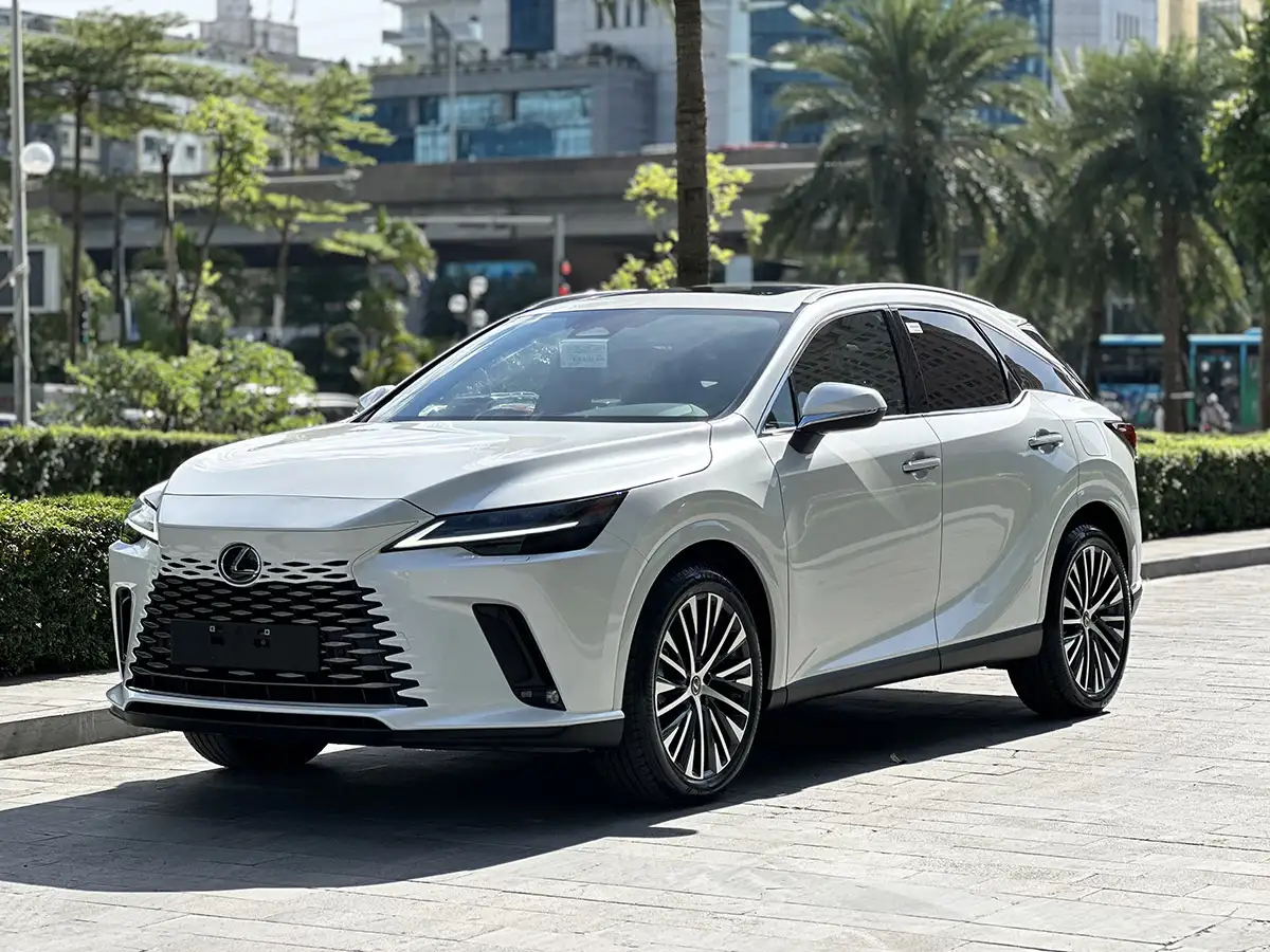 Lexus RX350 2025 Việt Nam: Khám Phá Chi Tiết 4 Phiên Bản và Giá Bán Mới Nhất