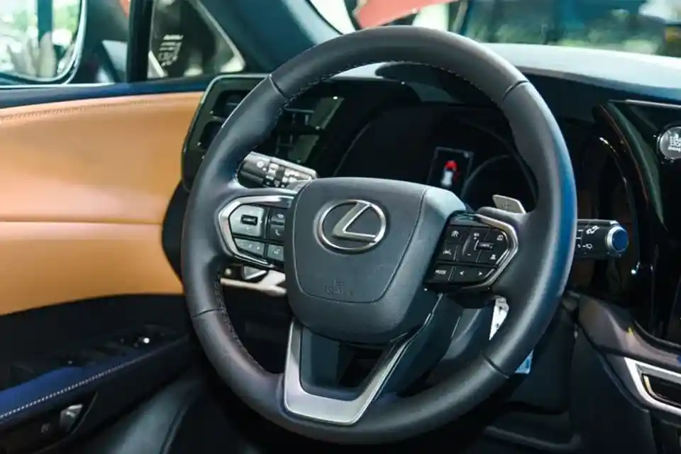 rx350-pre-ngoai-that-va-noi-that-lexus-rx350-premium-14